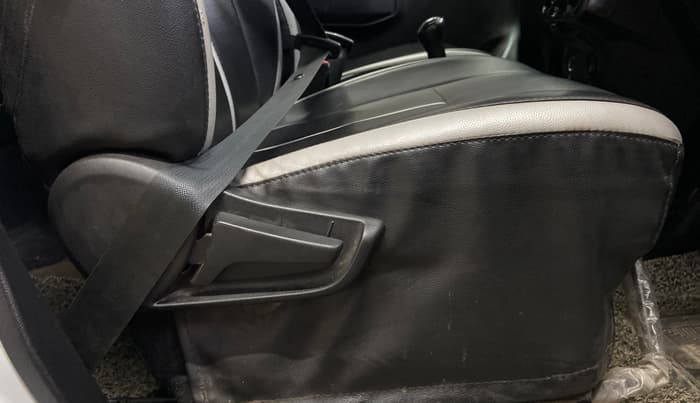 2022 Maruti S PRESSO VXI+, Petrol, Manual, 48,610 km, Driver Side Adjustment Panel