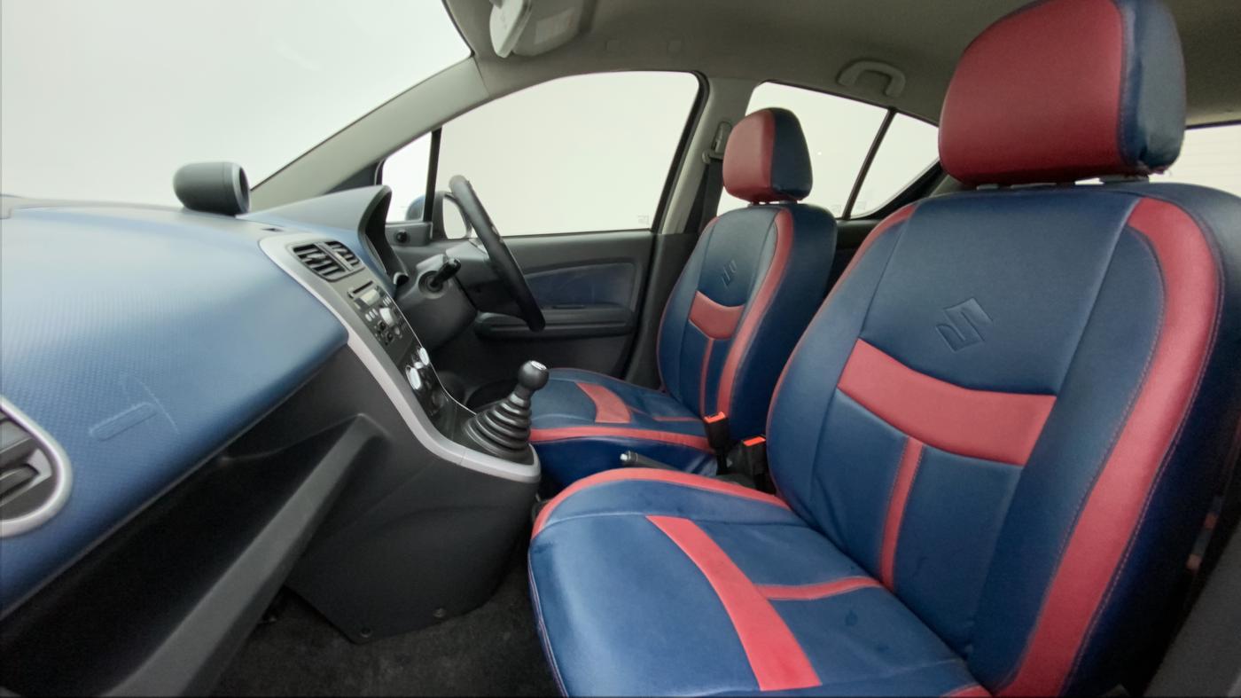 2011 Maruti Ritz ZXI, Petrol, Manual, 75,312 km, Right Side Front Door Cabin