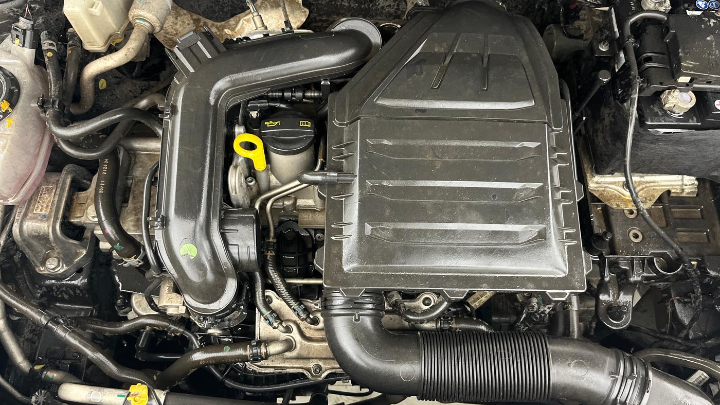2021 Skoda KUSHAQ STYLE 1.0L TSI AT, Petrol, Automatic, 38,231 km, Engine View