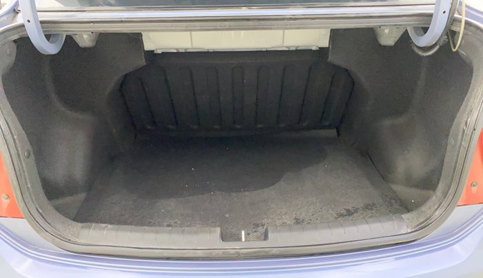 2014 Hyundai Xcent SX 1.2 (O), Petrol, Manual, 87,726 km, Boot Inside