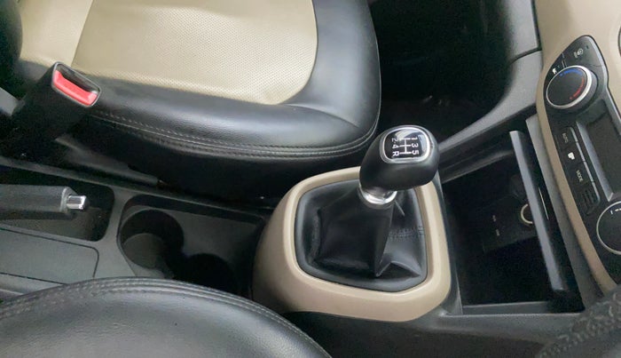 2014 Hyundai Xcent SX 1.2 (O), Petrol, Manual, 87,726 km, Gear Lever