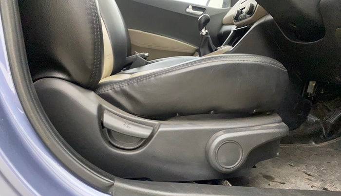 2014 Hyundai Xcent SX 1.2 (O), Petrol, Manual, 87,726 km, Driver Side Adjustment Panel