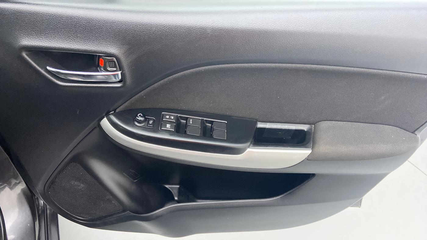 2018 Maruti Baleno ALPHA 1.2 K12, Petrol, Manual, 17,681 km, Driver Side Door Panels Control