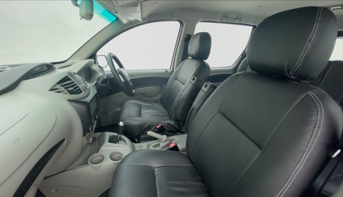 2016 Mahindra NUVOSPORT N8 AMT mHAWK, Diesel, Automatic, 62,582 km, Right Side Front Door Cabin