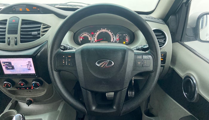 2016 Mahindra NUVOSPORT N8 AMT mHAWK, Diesel, Automatic, 62,582 km, Steering Wheel Close Up