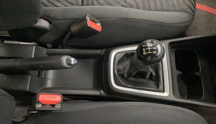 2020 Maruti Swift VXI, Petrol, Manual, 1,14,242 km, Gear Lever