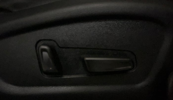 2018 Hyundai Creta SX (O) 1.6 PETROL, Petrol, Manual, 43,768 km, Driver Side Adjustment Panel