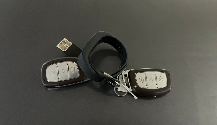 2018 Hyundai Creta SX (O) 1.6 PETROL, Petrol, Manual, 43,768 km, Key Close Up