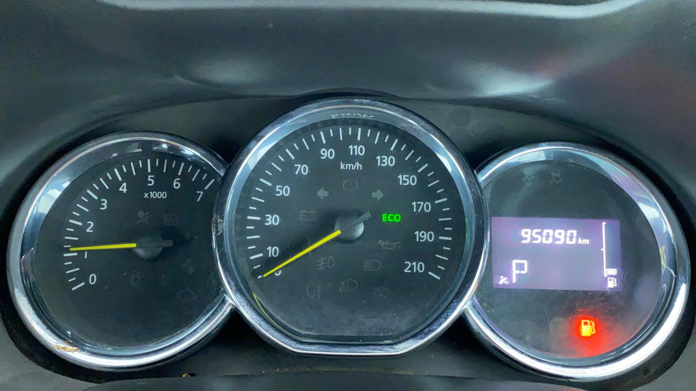 2017 Renault Duster RXS CVT 106 PS, CNG, Automatic, 95,188 km, Odometer Image