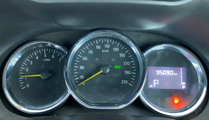 2017 Renault Duster RXS CVT 106 PS, CNG, Automatic, 95,188 km, Odometer Image