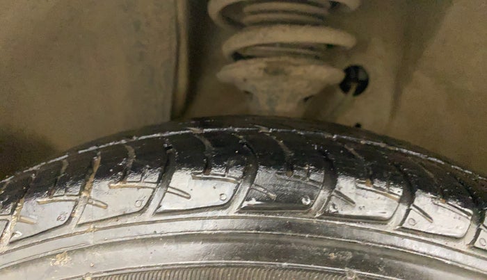 2021 Maruti New Wagon-R ZXI 1.2, Petrol, Manual, 27,961 km, Left Front Tyre Tread