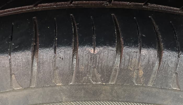 2018 Hyundai Elite i20 ASTA 1.2, Petrol, Manual, 96,482 km, Left Front Tyre Tread