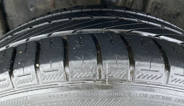 2018 Toyota YARIS VX CVT, Petrol, Automatic, 25,811 km, Left Front Tyre Tread