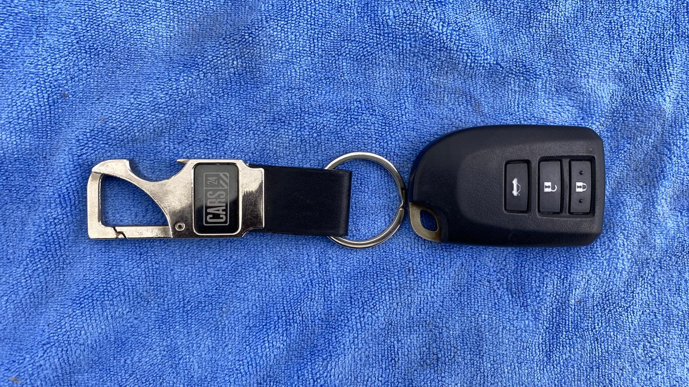 2018 Toyota YARIS VX CVT, Petrol, Automatic, 25,811 km, Key Close Up
