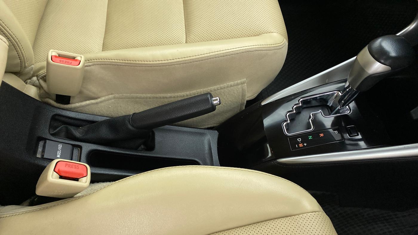 2018 Toyota YARIS VX CVT, Petrol, Automatic, 25,811 km, Gear Lever