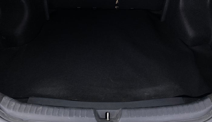 2018 Toyota YARIS VX CVT, Petrol, Automatic, 25,811 km, Boot Inside