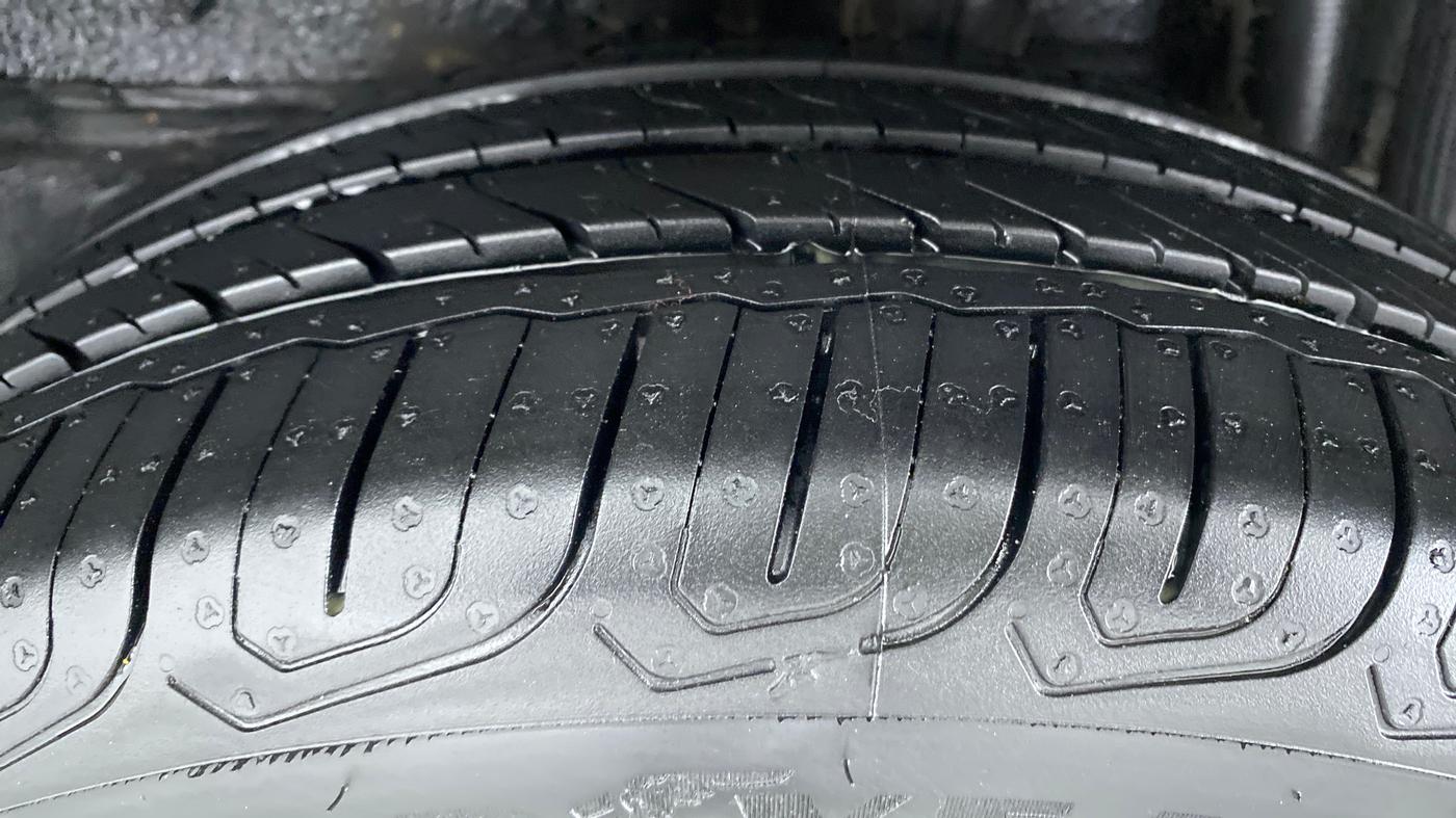 2018 Toyota YARIS VX CVT, Petrol, Automatic, 25,811 km, Left Rear Tyre Tread