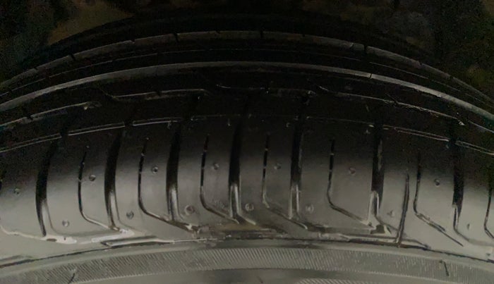 2021 Tata NEXON XZ PETROL, Petrol, Manual, 13,342 km, Right Front Tyre Tread