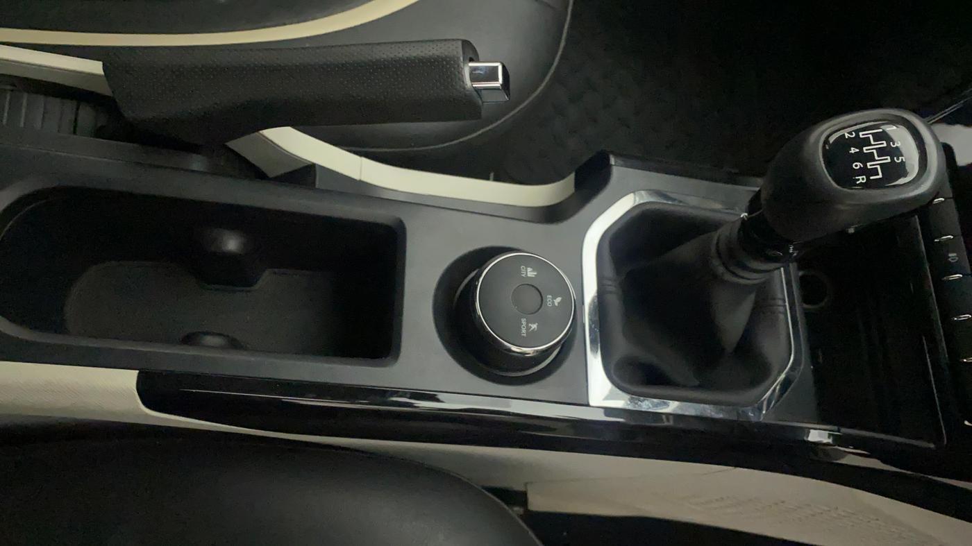 2021 Tata NEXON XZ PETROL, Petrol, Manual, 13,342 km, Gear Lever