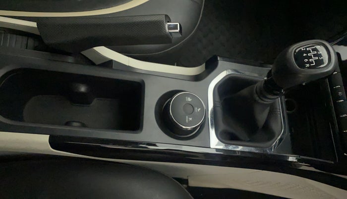 2021 Tata NEXON XZ PETROL, Petrol, Manual, 13,342 km, Gear Lever