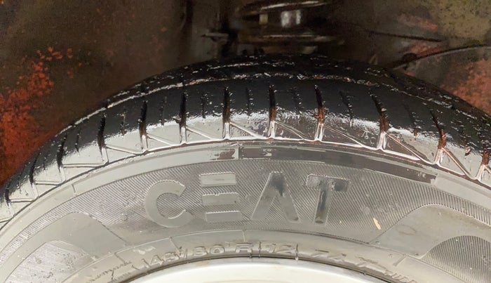 2020 Maruti Alto LXI, Petrol, Manual, 43,383 km, Right Front Tyre Tread