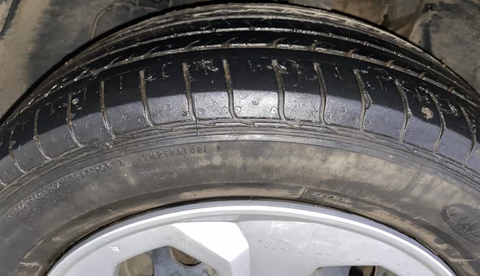 2022 Tata NEXON XMA SUNROOF PETROL, Petrol, Automatic, 42,710 km, Left Front Tyre Tread