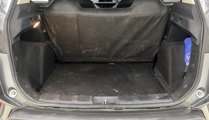 2022 Tata NEXON XMA SUNROOF PETROL, Petrol, Automatic, 42,710 km, Boot Inside