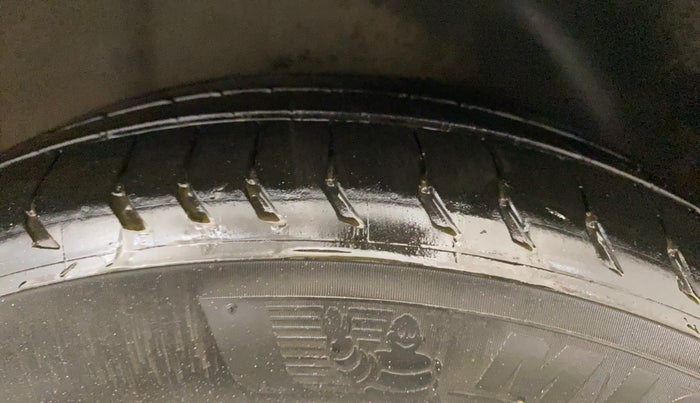 2014 Renault Fluence 1.5 E4, Diesel, Manual, 66,183 km, Left Rear Tyre Tread