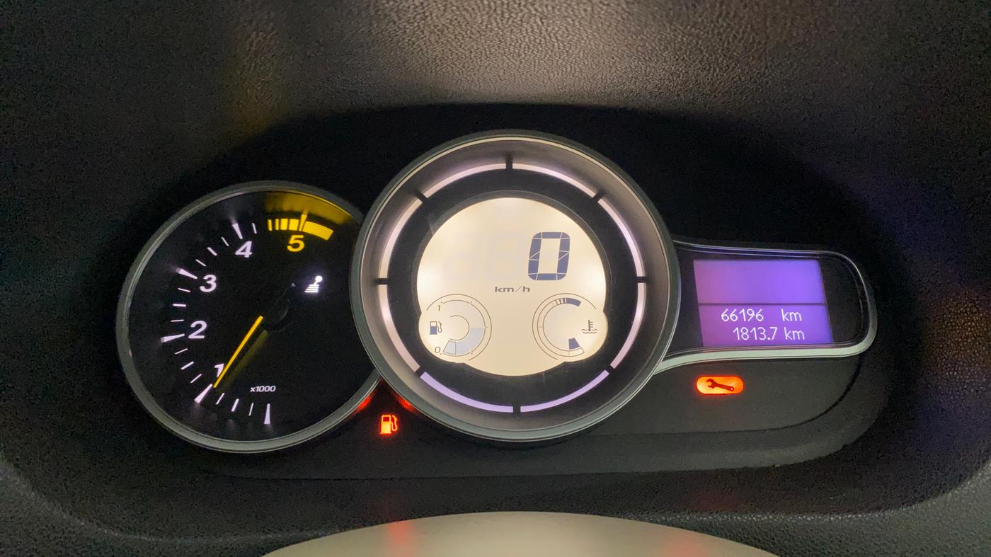2014 Renault Fluence 1.5 E4, Diesel, Manual, 66,183 km, Odometer Image