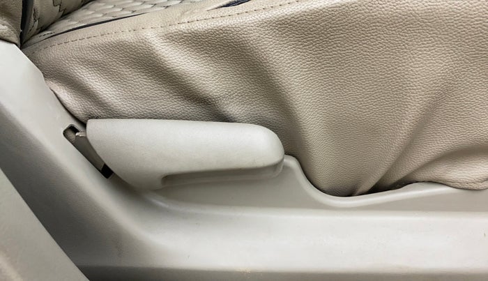 2017 Maruti Celerio ZXI, Petrol, Manual, 83,562 km, Driver Side Adjustment Panel