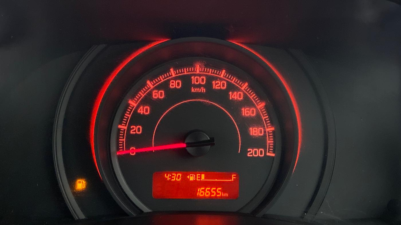 2020 Maruti Swift LXI D, Petrol, Manual, 16,757 km, Odometer Image