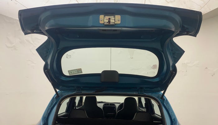 2020 Renault Kwid RXT 1.0 (O), Petrol, Manual, 28,686 km, Boot Door Open