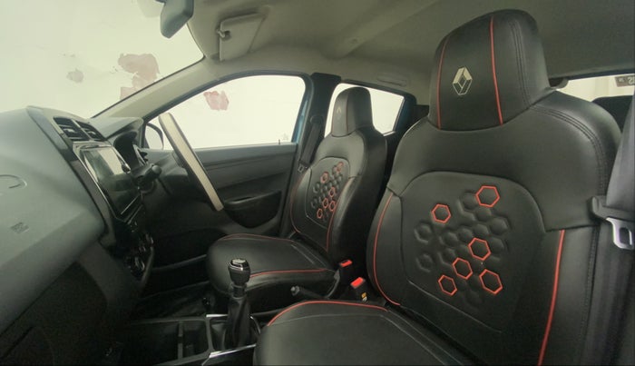2020 Renault Kwid RXT 1.0 (O), Petrol, Manual, 28,686 km, Right Side Front Door Cabin