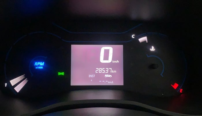 2020 Renault Kwid RXT 1.0 (O), Petrol, Manual, 28,686 km, Odometer Image