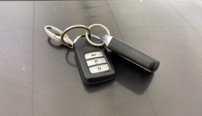 2019 Honda City 1.5L I-VTEC ZX, Petrol, Manual, 32,386 km, Key Close Up