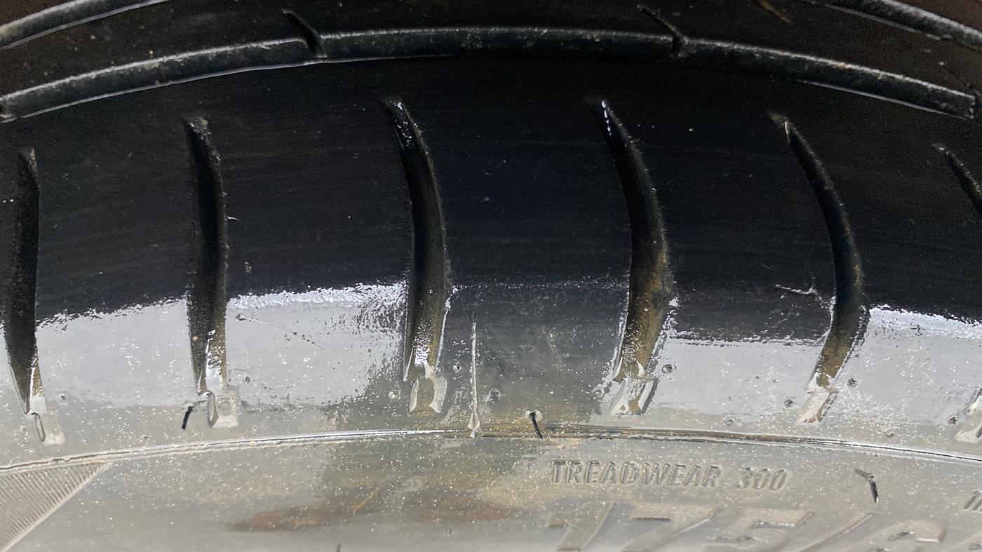 2012 Honda Brio S MT, Petrol, Manual, 80,842 km, Right Rear Tyre Tread