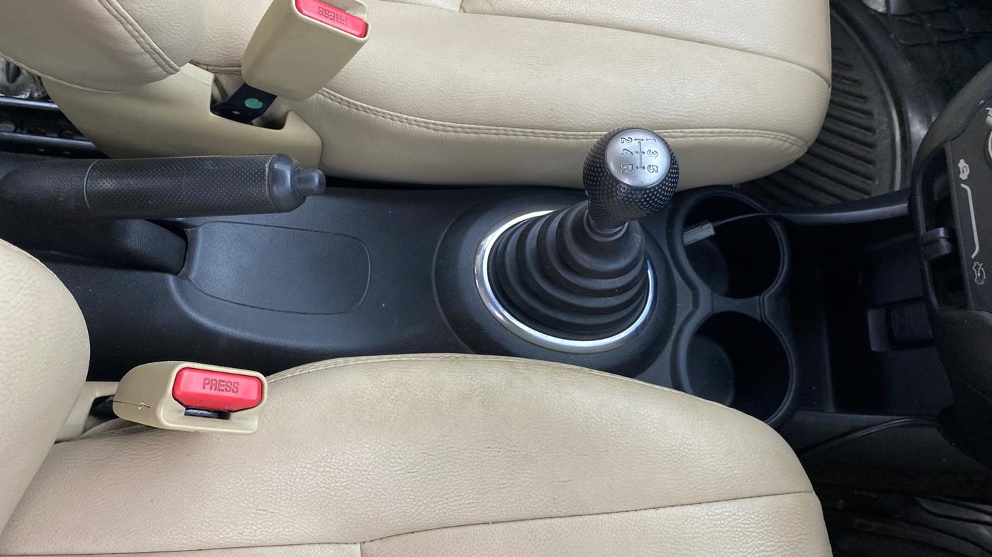 2012 Honda Brio S MT, Petrol, Manual, 80,842 km, Gear Lever