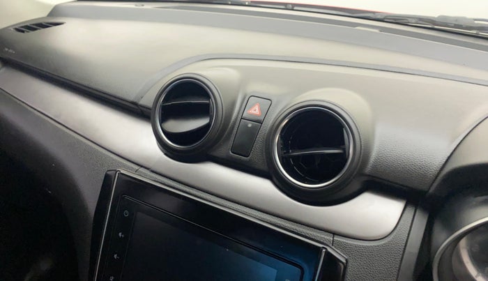 2021 Maruti Swift VXI, Petrol, Manual, 22,064 km, AC Unit - Front vent has minor damage