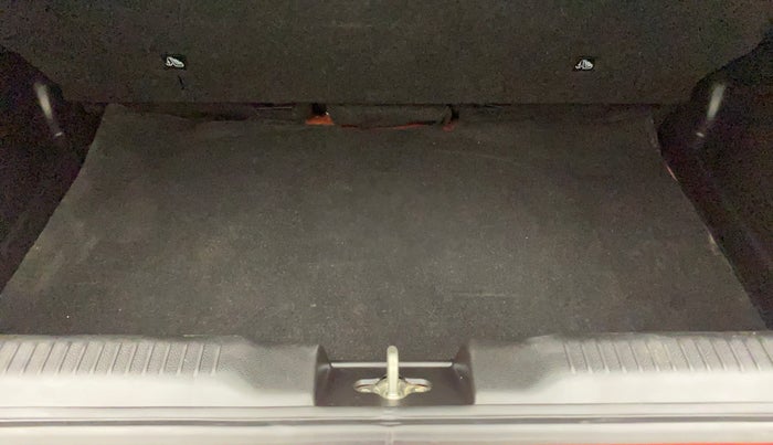 2021 Maruti Swift VXI, Petrol, Manual, 22,064 km, Boot Inside