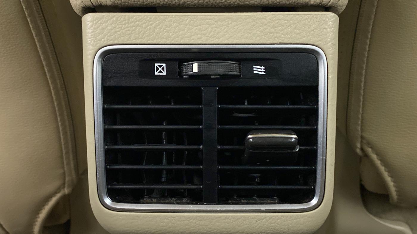 2016 Maruti Ciaz ZDI+ SHVS, Diesel, Manual, 81,311 km, Rear AC Vents