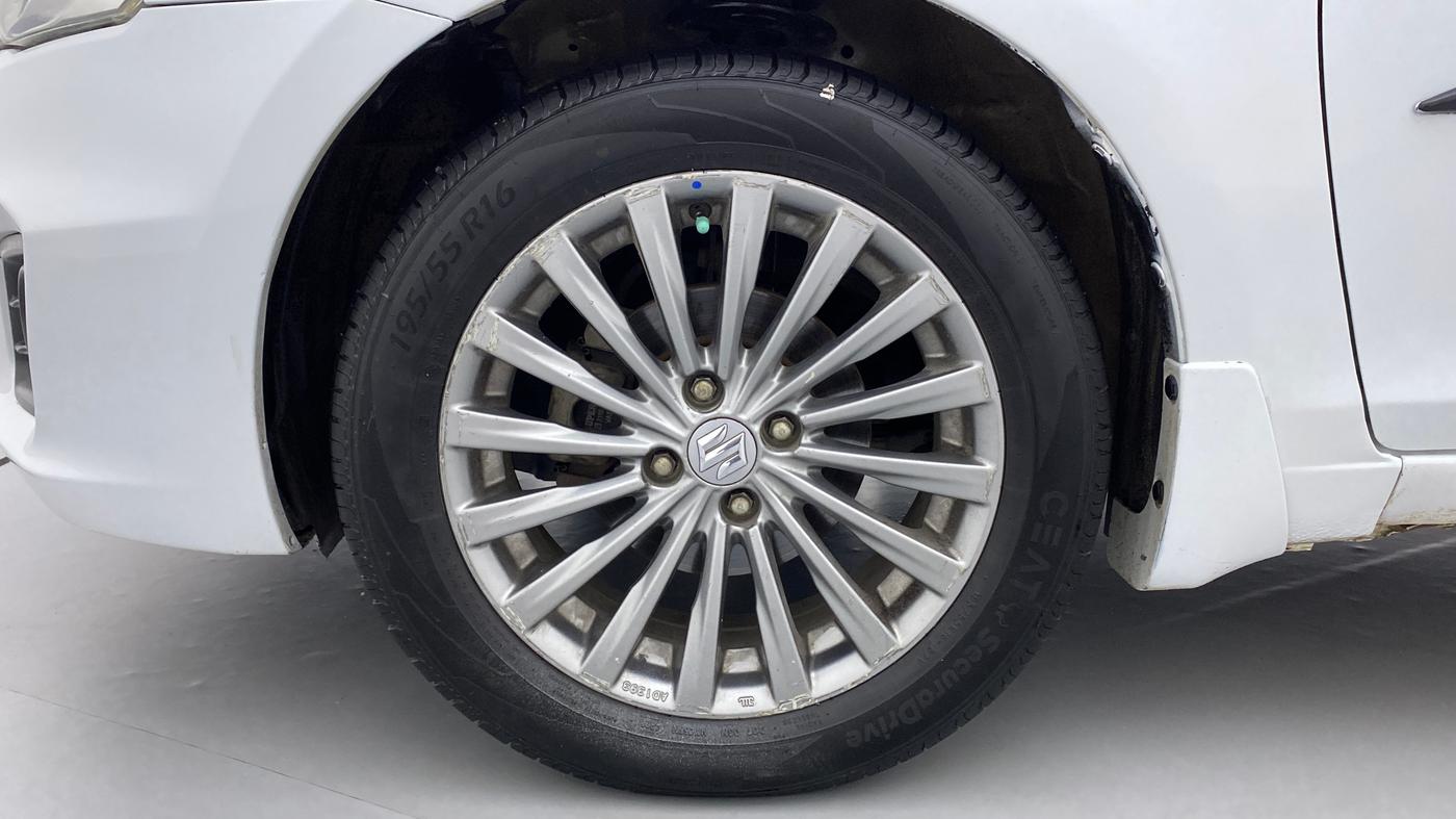 2016 Maruti Ciaz ZDI+ SHVS, Diesel, Manual, 81,311 km, Left Front Wheel
