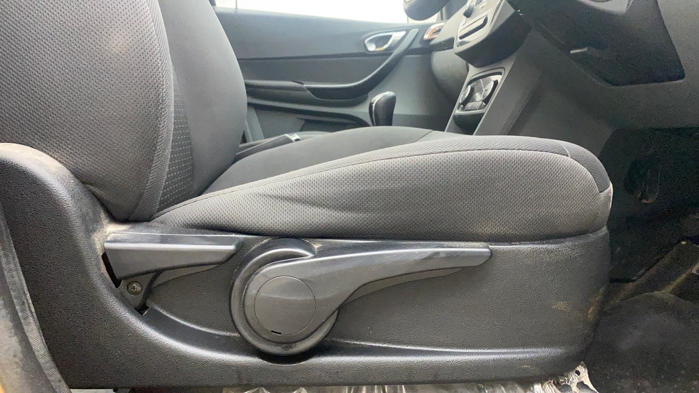 2017 Tata TIGOR XZ (O) PETROL, Petrol, Manual, 1,34,483 km, Driver Side Adjustment Panel