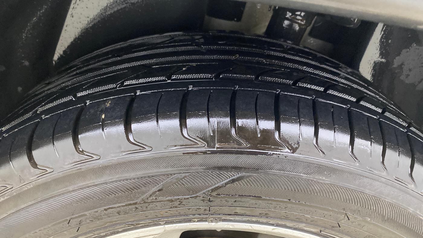 2018 Jeep Compass LIMITED 1.4 PETROL AT, Petrol, Automatic, 78,160 km, Left Rear Tyre Tread