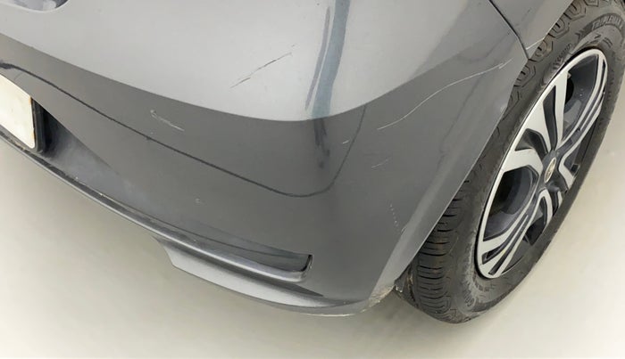 2022 Tata Tiago XZ PLUS CNG, CNG, Manual, 37,714 km, Rear bumper - Minor scratches