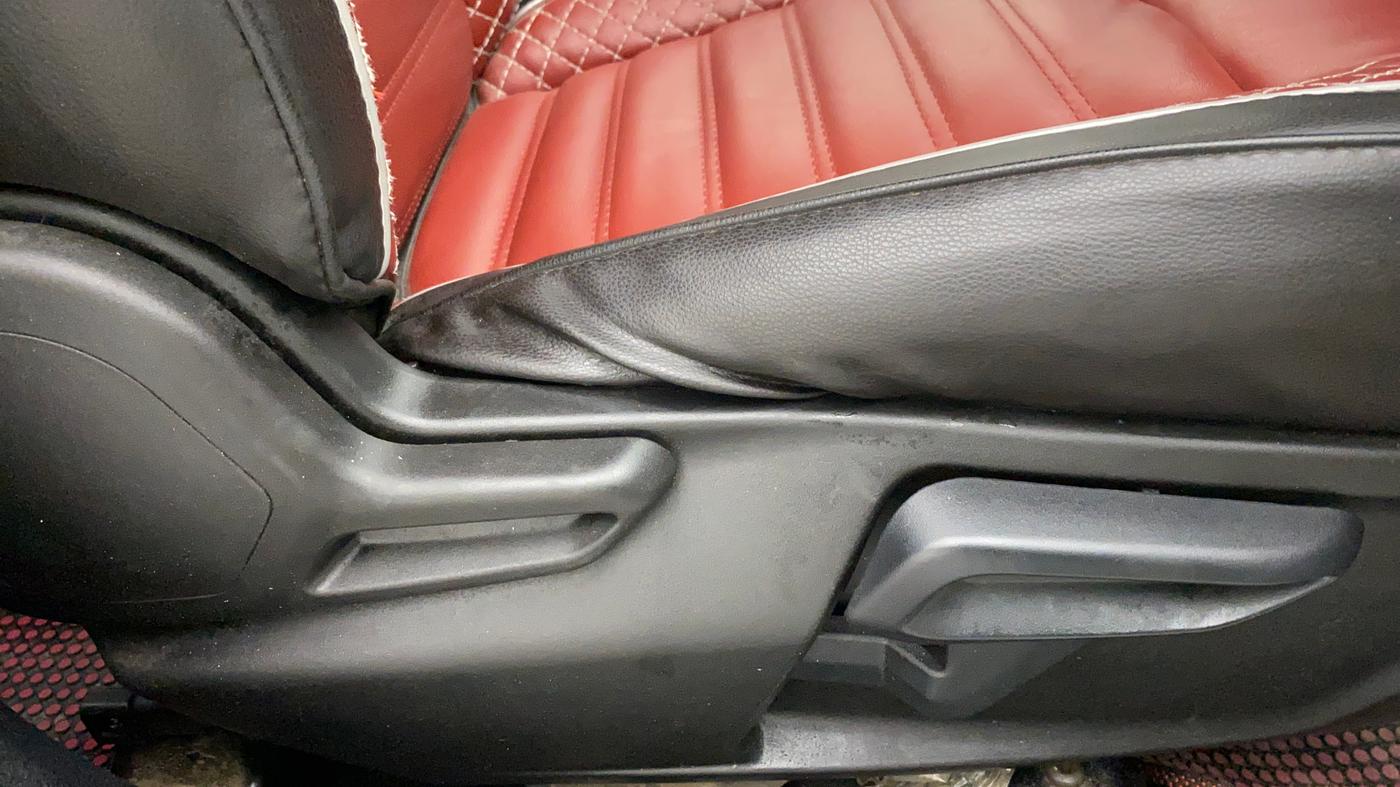 2022 Tata Tiago XZ PLUS CNG, CNG, Manual, 37,714 km, Driver Side Adjustment Panel