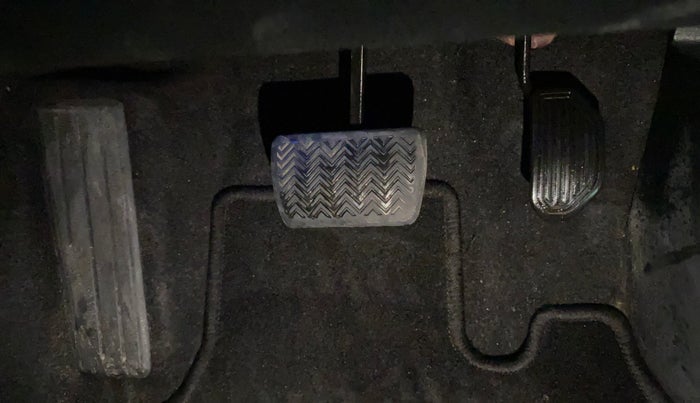 2018 Toyota Corolla Altis VL CVT PETROL, Petrol, Automatic, 1,24,098 km, Pedals