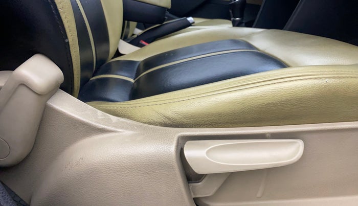 2016 Volkswagen Ameo HIGHLINE1.2L, Petrol, Manual, 66,761 km, Driver Side Adjustment Panel