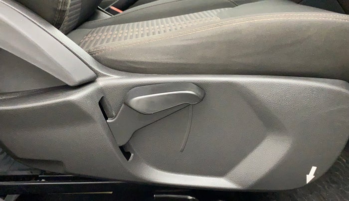 2018 Ford FREESTYLE TITANIUM + 1.2 TI-VCT, Petrol, Manual, 35,175 km, Driver Side Adjustment Panel