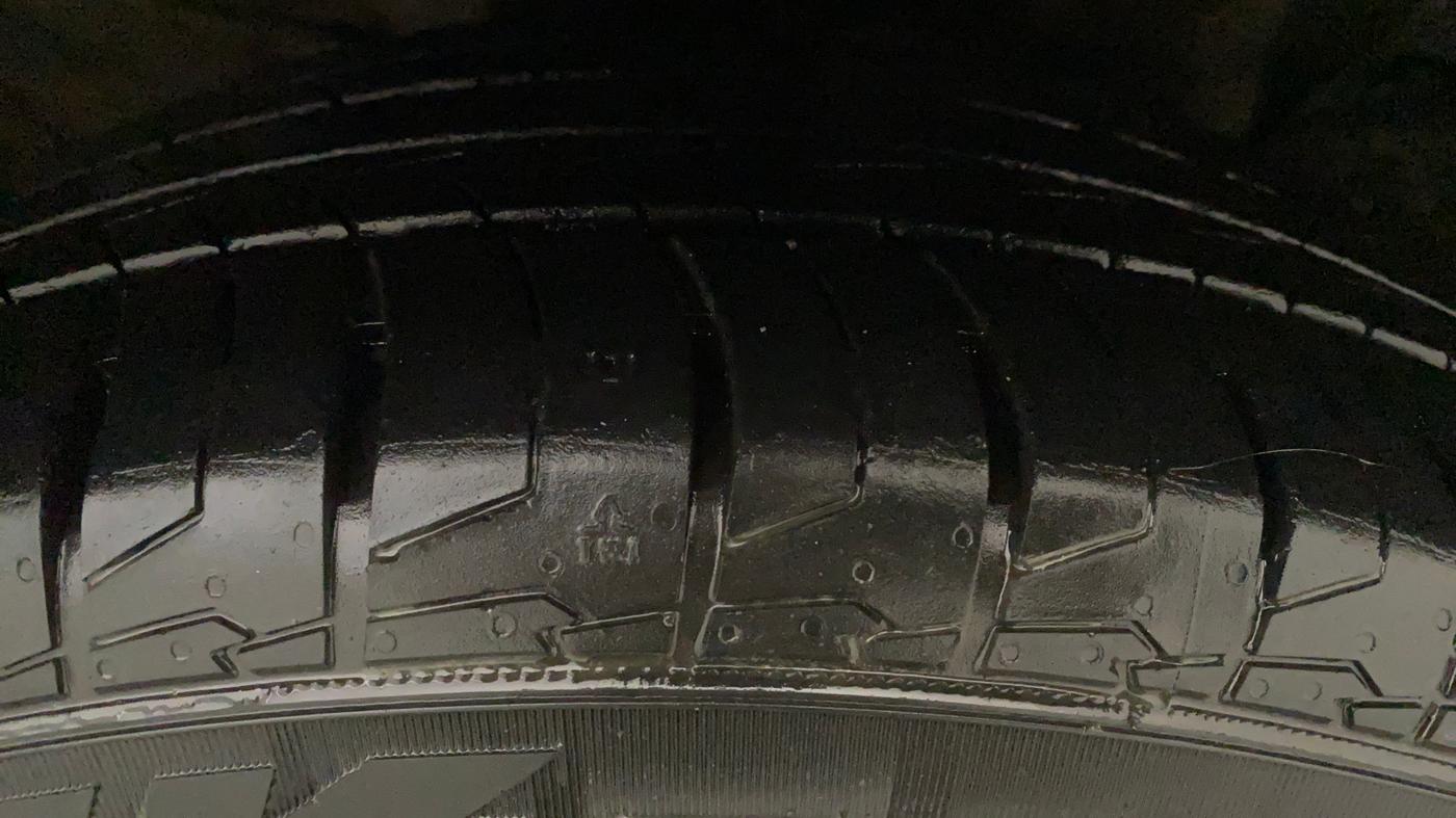 2021 KIA SELTOS GTX PLUS DCT 1.4 PETROL, Petrol, Automatic, 33,728 km, Right Front Tyre Tread
