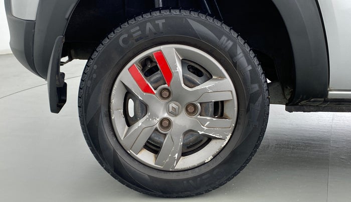 2017 Renault Kwid RXT 1.0 EASY-R AT OPTION, Petrol, Automatic, 40,219 km, Right Rear Wheel